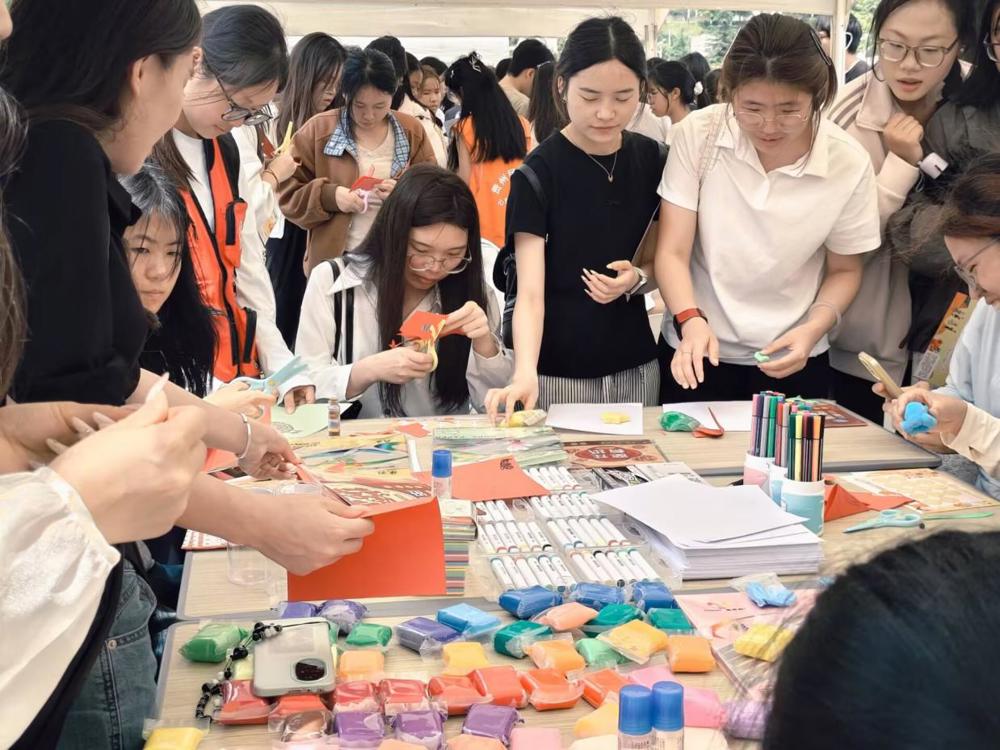 图示, 示意图

中度可信度描述已自动生成:ver1