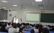 拨开白夜迷雾，双语叩问人性  外国语学院《白夜行》主题读书会正当时
